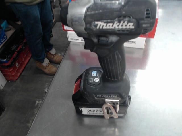 Drill makita avec batt 5ah