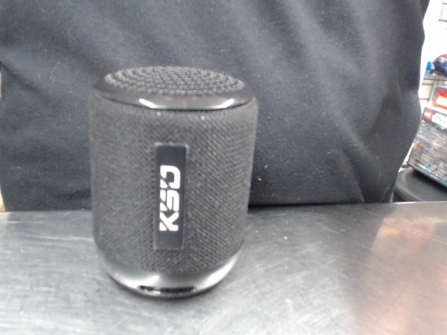 Petit speaker noir