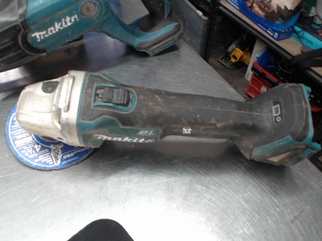 Grinder makita dga504 a batterie