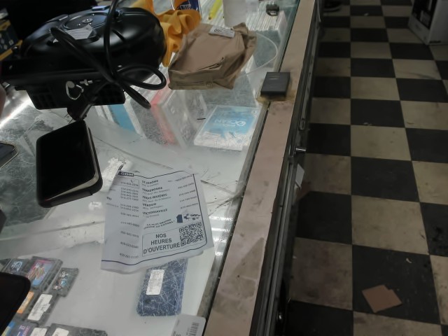 Iphone 16 pro beige 100% batt