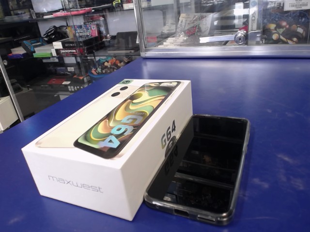 Cellulaire dans boite