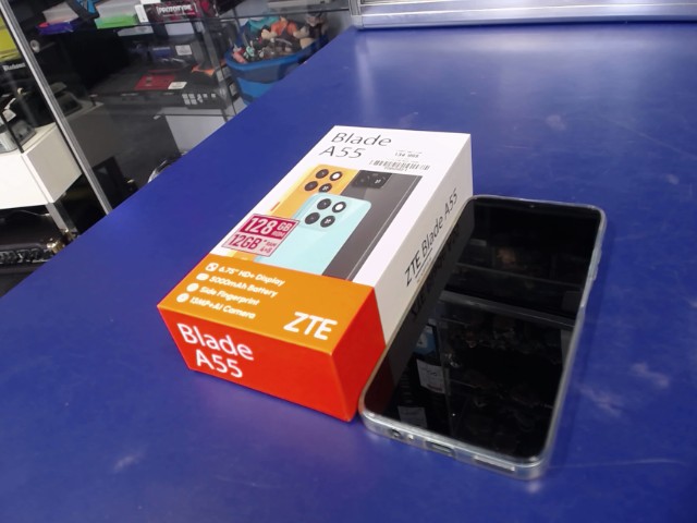 Cellulaire dans boite