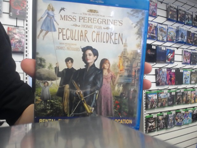 Miss peregrine et les enfants particuli�