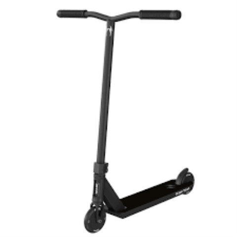 Scooter orange et noir garnde taille