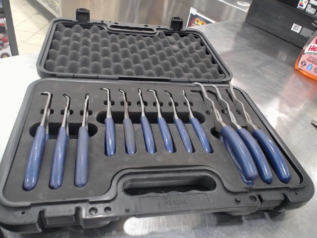 Coffre de pince pour circle clip