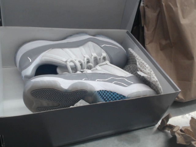 Nike jordan retro 11 cimed size 11