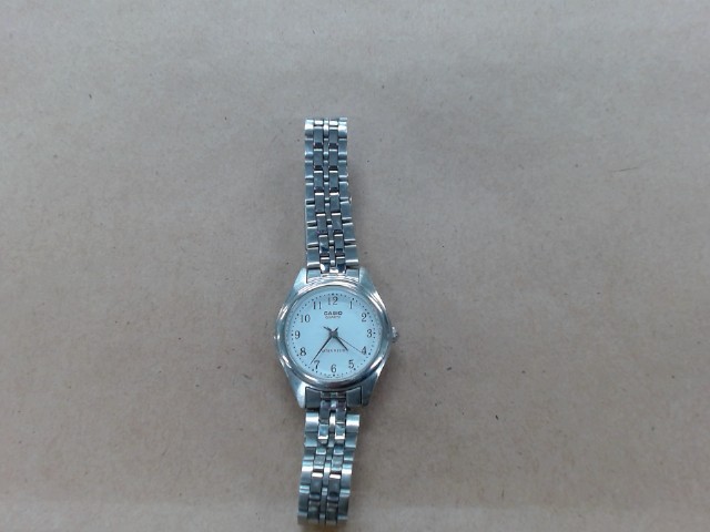 Montre quartz pour femme