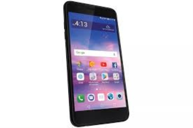 Cellulaire lg tracfone avec case bleu