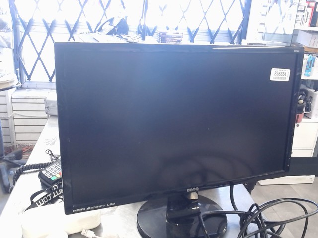 T 21.5 inch full hd led monitor  + cable