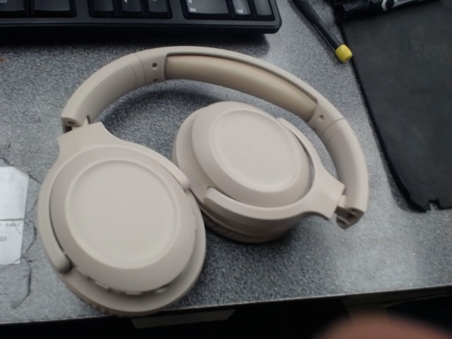 Stealth2 beige ecouteurs