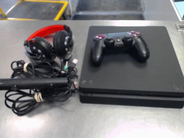 Ps4 slim+man+fils+headset