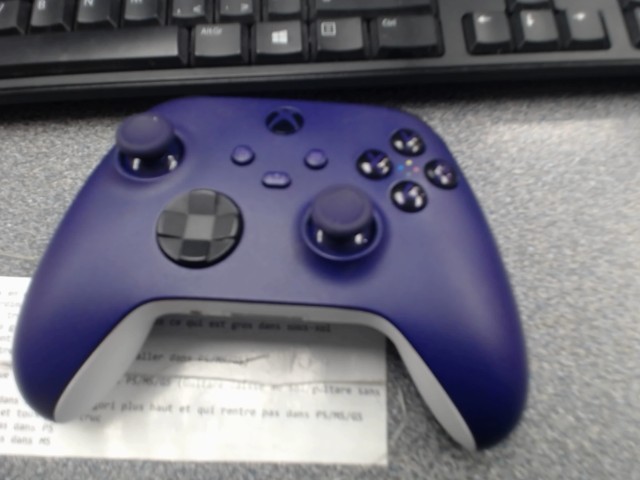 Manette mauve xbox one x