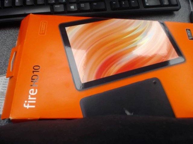 Tablette en boite fir hd 10