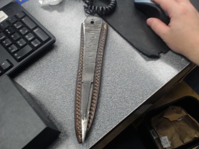 Throwing knife with sheath