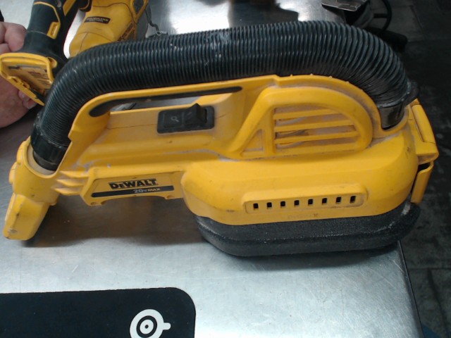 Vacuum 1/2galon dewalt