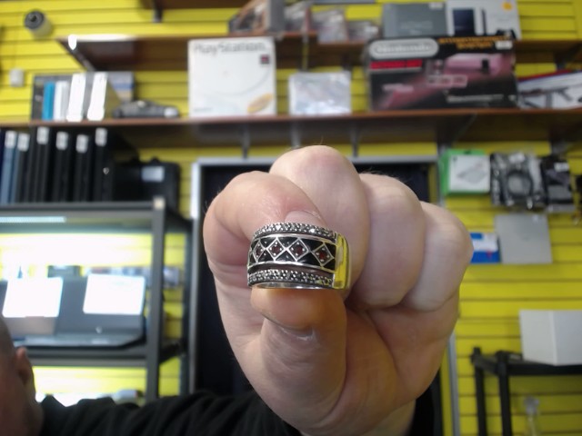 Bague 5 pierres rouges