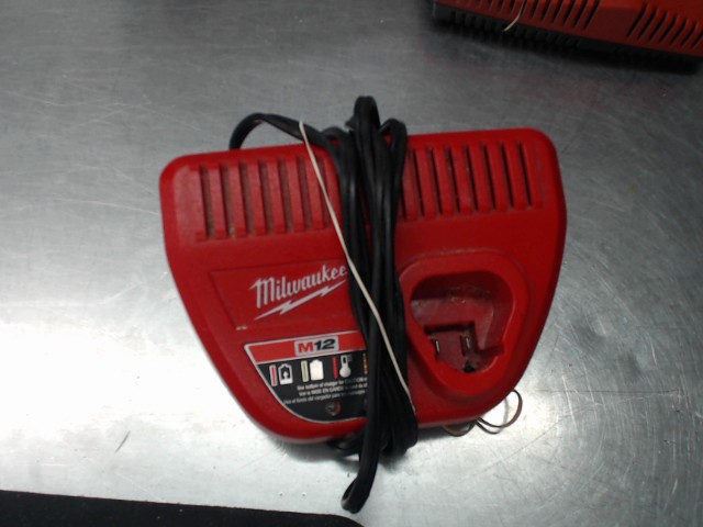Chargeur milwaukee m12
