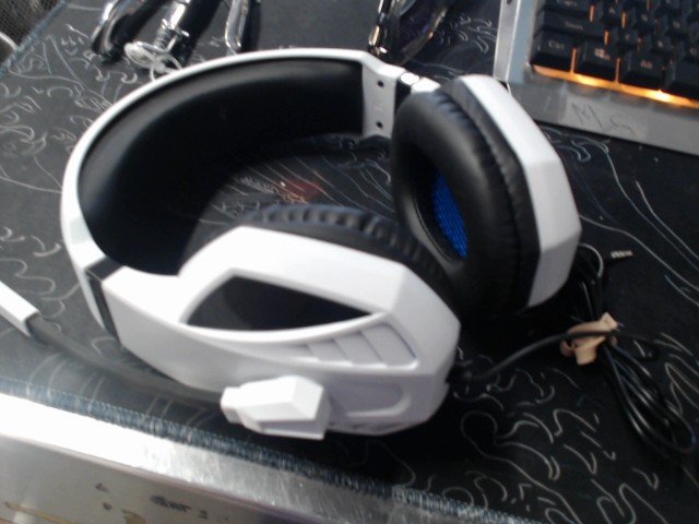 Headset gamer sans marque blanc