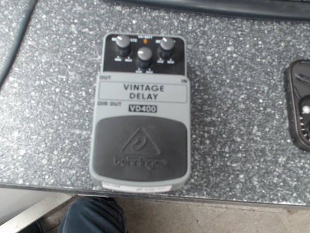 Delay pedal