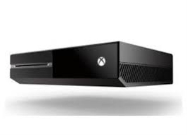 Xbox one sans manette + 2 jeux