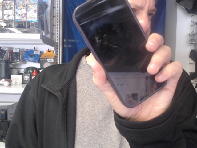 Iphone 14 pro avec etui 256 go