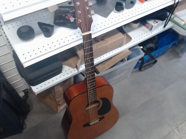 Guitare acoustique en bois