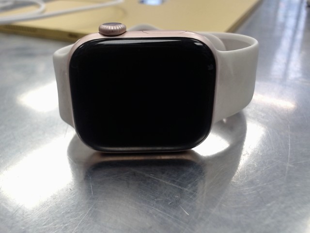 Apple watch series 10 white band