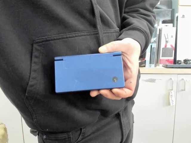 Nintendo dsi bleu av charg