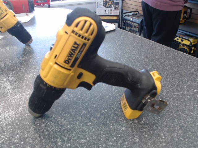 Drill driver dewalt