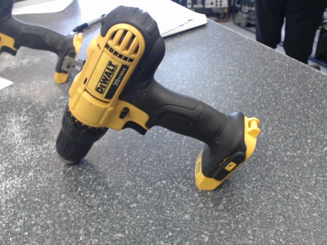 Drill driver dewalt