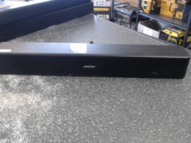Soundbar bose avec fil et man