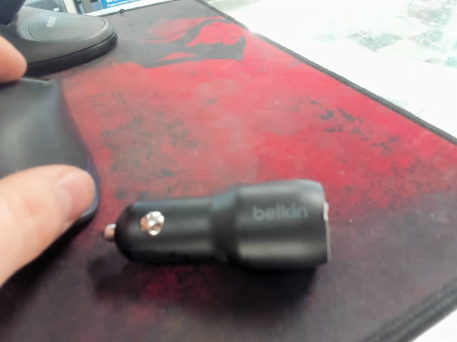 Charger 12v 2x 12w pour char