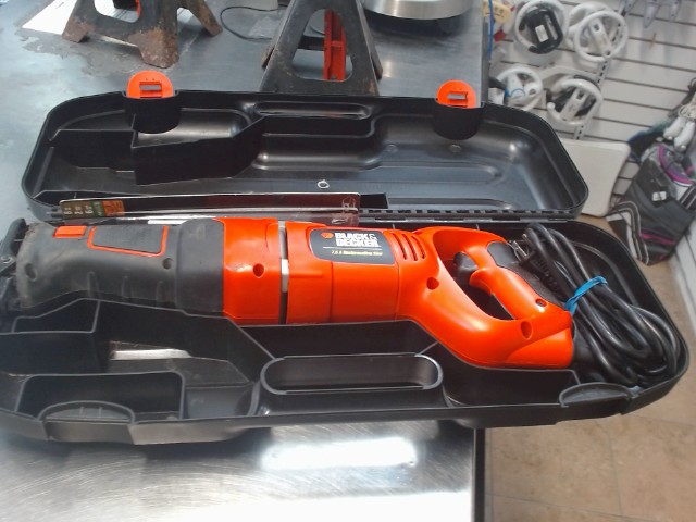 Scie va et vient a fil ds coffre