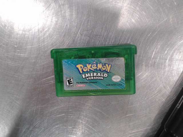 Pokemon emerald batterie � changer