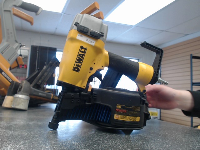 Coil siding and fencing nailer dewalt