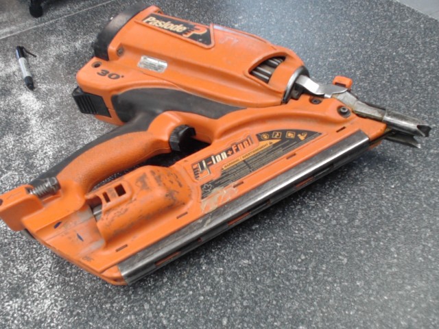 Framing nailer paslode *tool only*