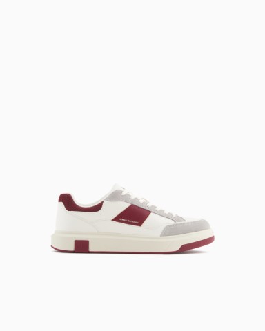 Souliers neufs rouge et blancs in box