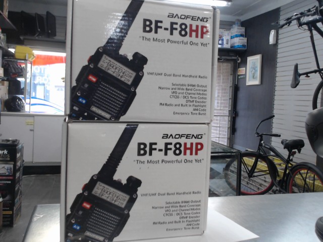 Pair de walkie talkies avec boite