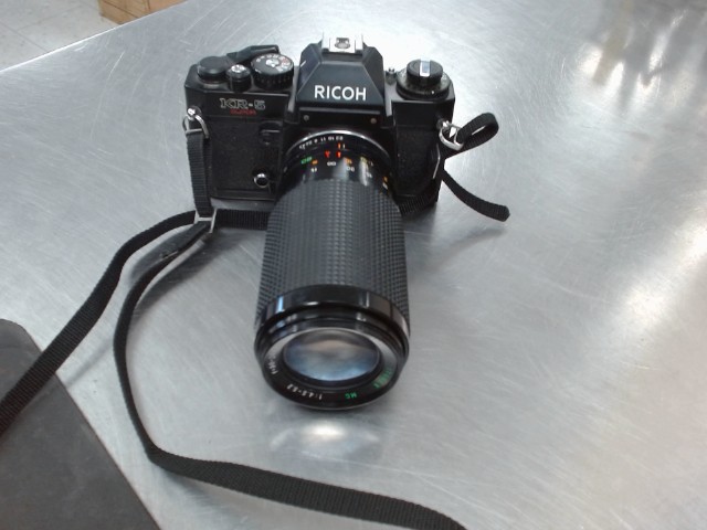 Camera ricoh avec lens