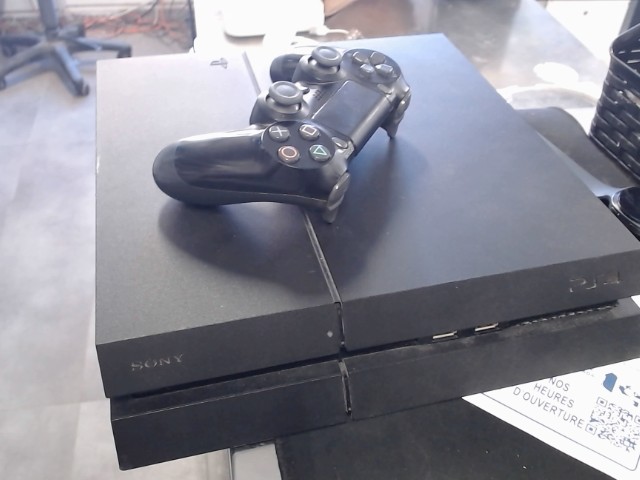 Playstation 4 slim+1manette+acc