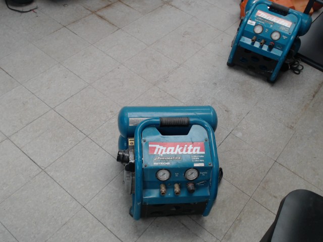 Compresseur makita 4.2gallons