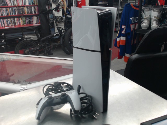 Console ps5 blanche av man &fis 800gb