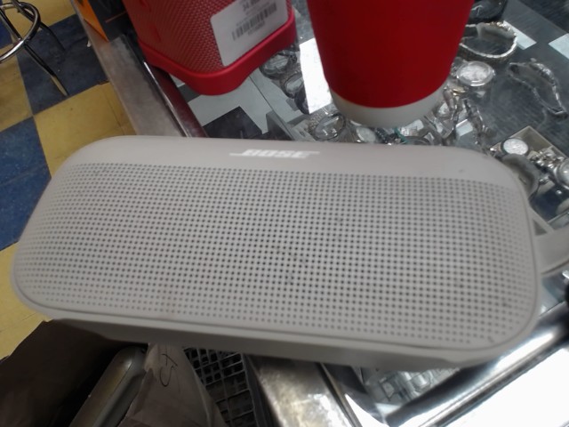 Bose flex 2 grey good shape works