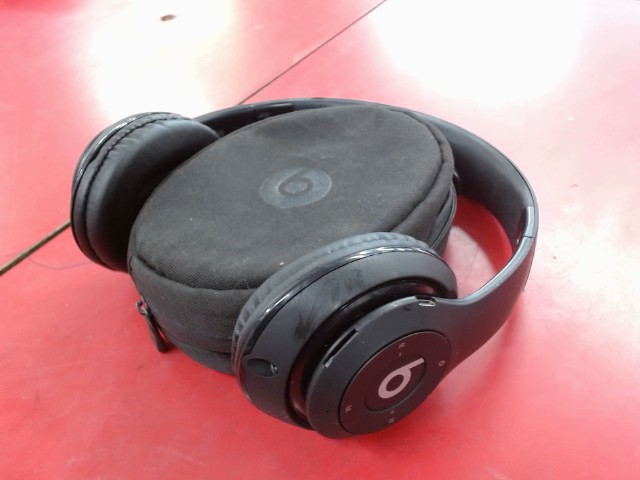 Ecouteurs beats noir  + etui pas de chrg