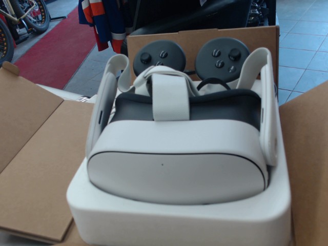 Meta quest 3s en boite comme neuf 256gb