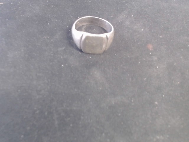 Bague en argent 6.31g