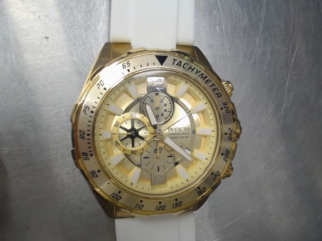 Montre bracelet blanc et contour gold