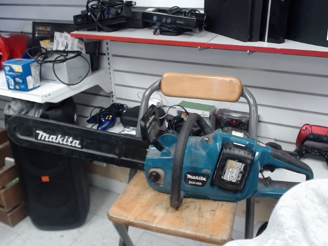 Chainsaw makita a batteries + 2 batterie