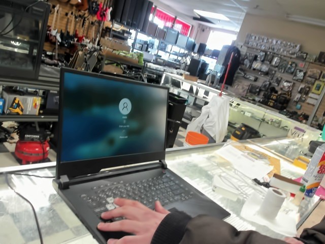 Laptop i7 16gb 1tb gtx 1650