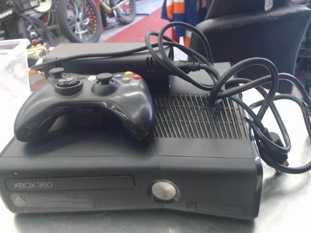 Console xbox 360 s + manette noire
